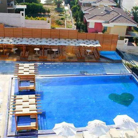 Loveyou Otel Çeşme